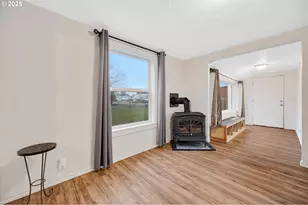 352 NE Polk Station Rd, Dallas, OR 97338 - Photo 4