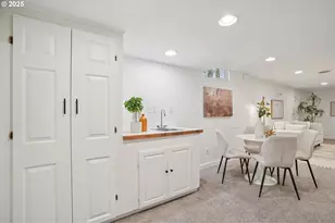 11851 SE Madison St, Portland, OR 97216 - Photo 24