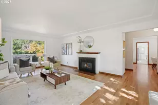 11851 SE Madison St, Portland, OR 97216 - Photo 8