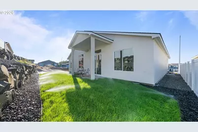 883 E Montana, Hermiston, OR 97838 - Photo 28