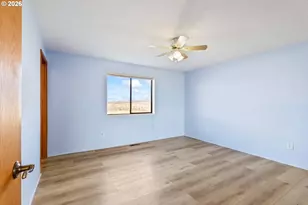 896 SE Dover Ln, Madras, OR 97741 - Photo 14