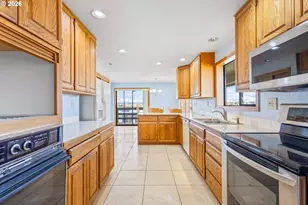 896 SE Dover Ln, Madras, OR 97741 - Photo 12