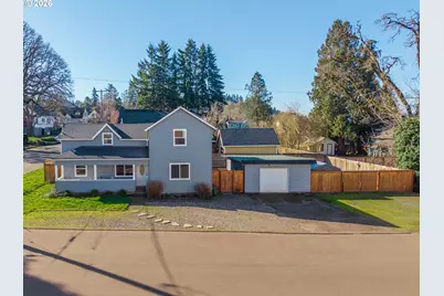 1220 10th St, Oregon City, OR 97045 - Photo 2