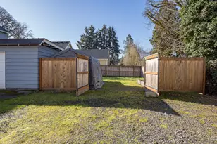 1220 10th St, Oregon City, OR 97045 - Photo 40