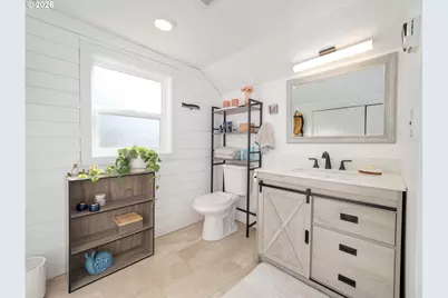 1220 10th St, Oregon City, OR 97045 - Photo 32