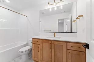 8583 SE Kinnaman St, Hillsboro, OR 97123 - Photo 12