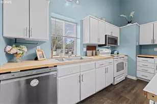 13414 NW Indian Spring Dr, Vancouver, WA 98685 - Photo 12