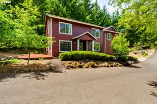 667 Kamapheema Pl, Eugene, OR 97405 - Photo 2