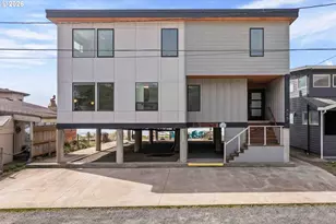 835 N Pacific St, Rockaway Beach, OR 97136 - Photo 4