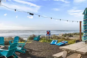 835 N Pacific St, Rockaway Beach, OR 97136 - Photo 18