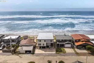 835 N Pacific St, Rockaway Beach, OR 97136 - Photo 2