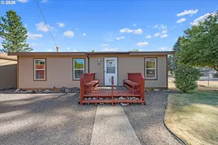 261 1st St, Prairie City, OR 97869 - Photo 4