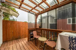 1080 State St, North Bend, OR 97459 - Photo 12