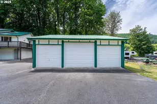 415 Burchard Dr, Scottsburg, OR 97473 - Photo 40