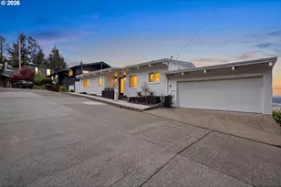 3065 NW Rio Vista Terrace, Portland, OR 97210 - Photo 2