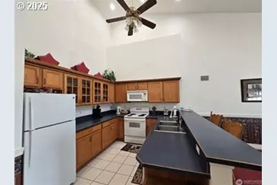 855 NW Ocean Shores Blvd #201, Ocean Shores, WA 98569 - Photo 4