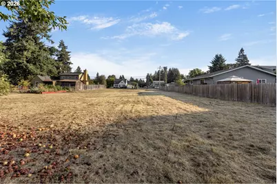 185 Ferndale Dr, Eugene, OR 97404 - Photo 8