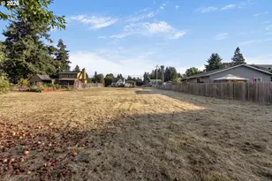 185 Ferndale Dr, Eugene, OR 97404 - Photo 8
