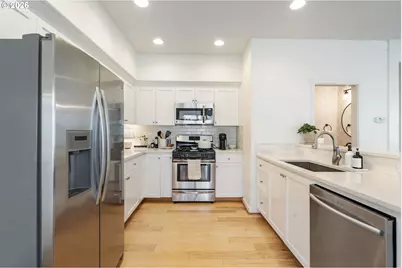 16788 SW Romeo Ter, Portland, OR 97224 - Photo 12