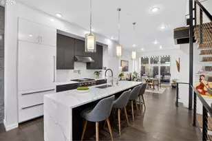 5248 NE Couch St, Portland, OR 97213 - Photo 4