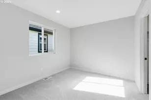 19035 SW Eureka Ln, Beaverton, OR 97007 - Photo 14