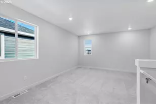 19035 SW Eureka Ln, Beaverton, OR 97007 - Photo 10