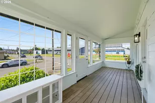 1802 8th St, Tillamook, OR 97141 - Photo 4