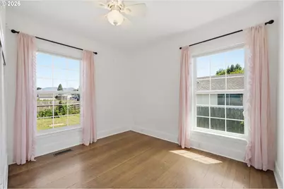 1802 8th St, Tillamook, OR 97141 - Photo 22