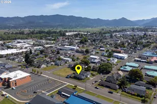 1802 8th St, Tillamook, OR 97141 - Photo 34