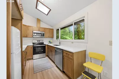 64890 E Mountain Meadow Ln, Rhododendron, OR 97049 - Photo 14