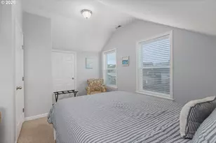 589 W Olive St, Newport, OR 97365 - Photo 24