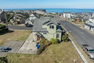 589 W Olive St, Newport, OR 97365 - Photo 2