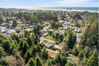 947 S Juniper St, Rockaway Beach, OR 97136 - Photo 22