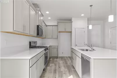 702 Tigerlily St, Silverton, OR 97381 - Photo 10