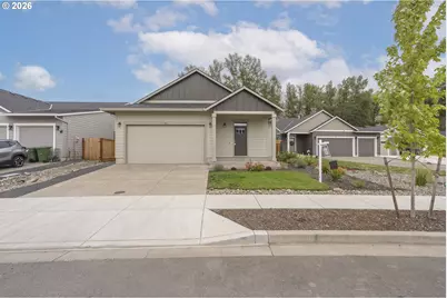 702 Tigerlily St, Silverton, OR 97381 - Photo 2
