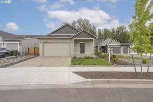 702 Tigerlily St, Silverton, OR 97381 - Photo 2