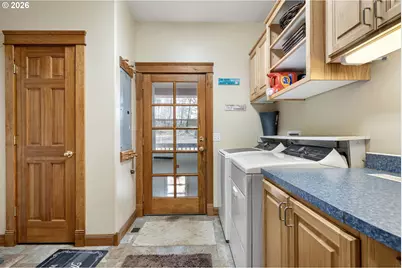 35676 Oak View Dr, Brownsville, OR 97327 - Photo 12