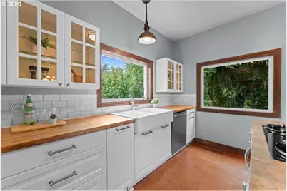 12260 SW Butner Rd, Portland, OR 97225 - Photo 16