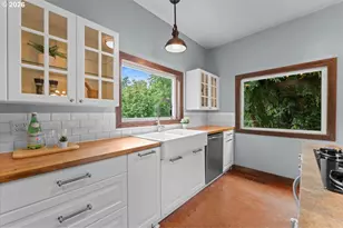 12260 SW Butner Rd, Portland, OR 97225 - Photo 16