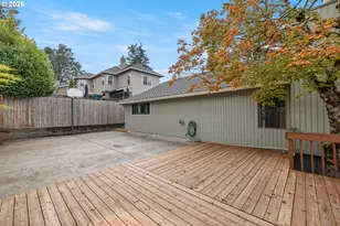 2111 Club House Dr, West Linn, OR 97068 - Photo 40