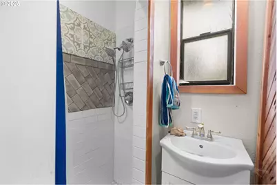 945 NE Commercial St, Waldport, OR 97394 - Photo 16