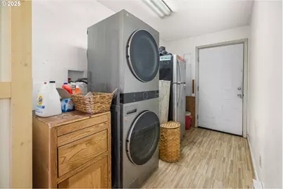 945 NE Commercial St, Waldport, OR 97394 - Photo 22