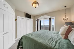 150 N Pacific St, Rockaway Beach, OR 97136 - Photo 18