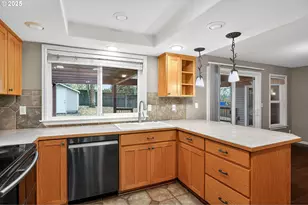 4795 NW Kahneeta Dr, Portland, OR 97229 - Photo 18