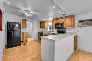 4882 NE Lancaster Dr, Salem, OR 97305 - Photo 16