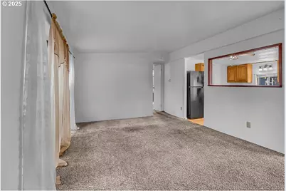 4882 NE Lancaster Dr #127, Salem, OR 97305 - Photo 12