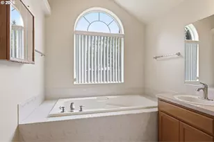 19849 Castleberry Loop, Oregon City, OR 97045 - Photo 22