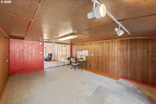 87463 McTimmons Ln, Bandon, OR 97411 - Photo 8