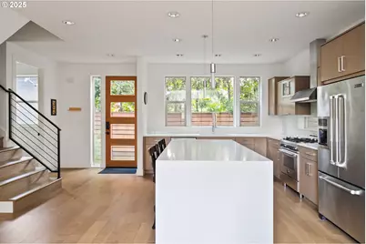 4317 N Borthwick Ave, Portland, OR 97217 - Photo 6