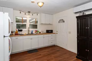 166 Iowa St, Eugene, OR 97402 - Photo 8